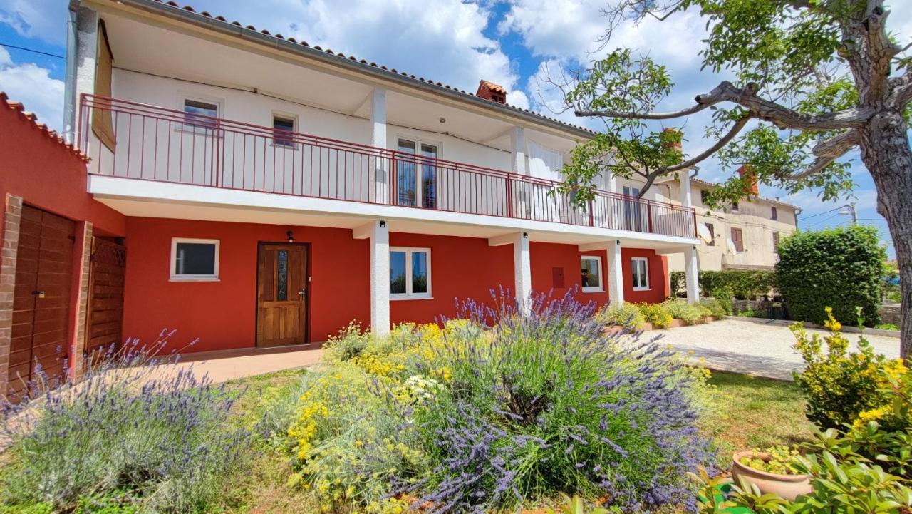 Villa John Pula Buitenkant foto